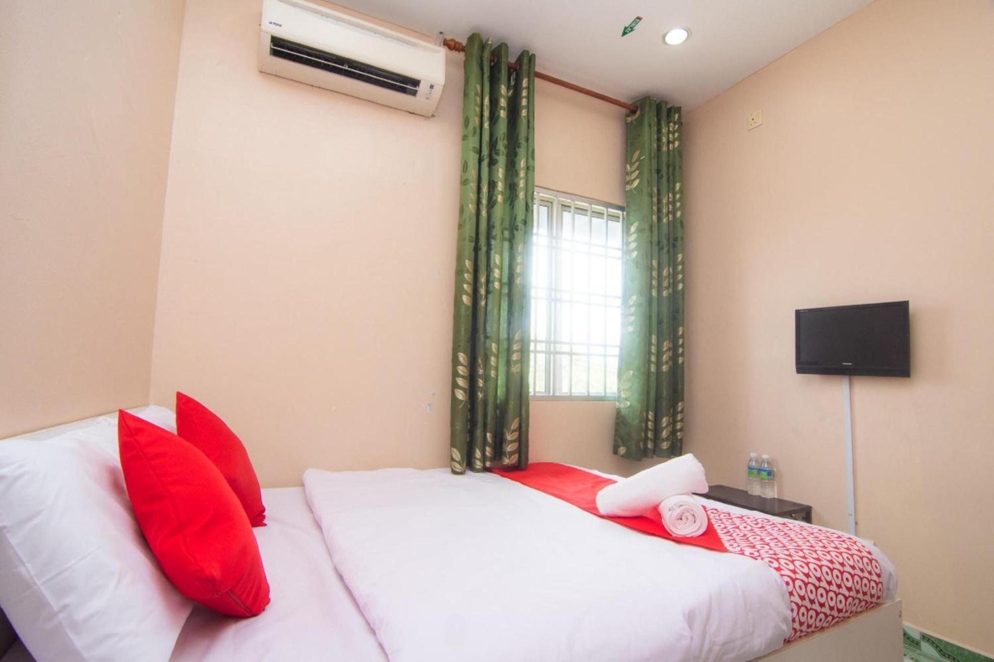 Oyo 1224 Hotel Hajah Rohayah Tanjong Malim Dış mekan fotoğraf