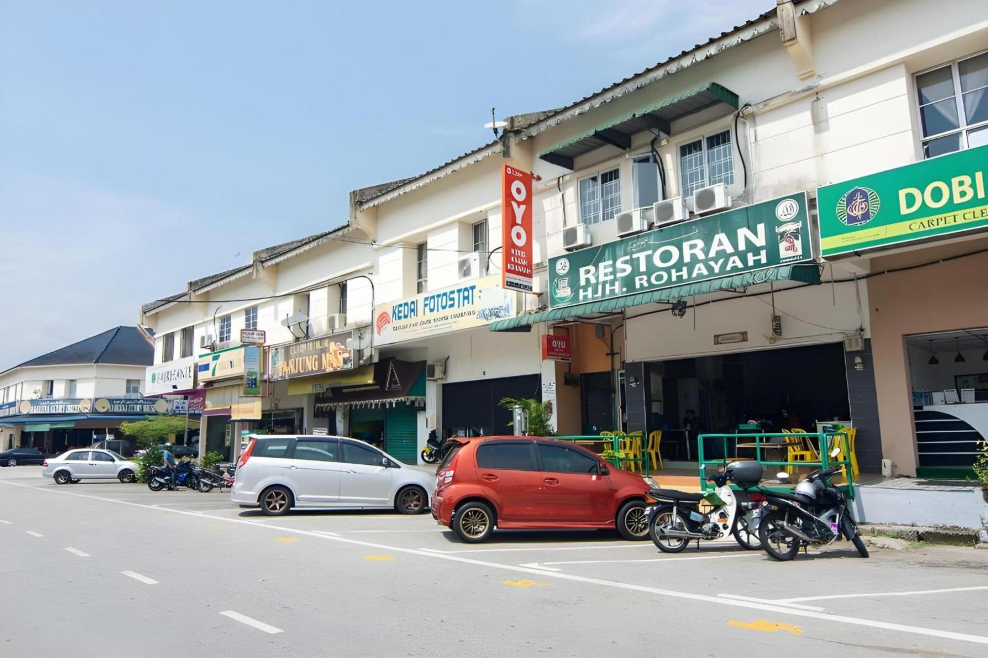 Oyo 1224 Hotel Hajah Rohayah Tanjong Malim Dış mekan fotoğraf